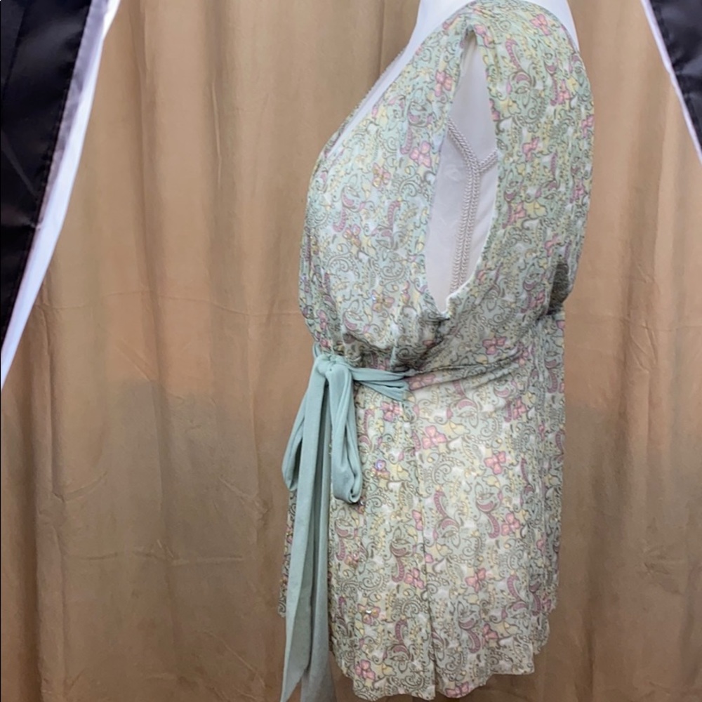 EUC Vintage top with beading By NY&CO - Picture 7 of 16